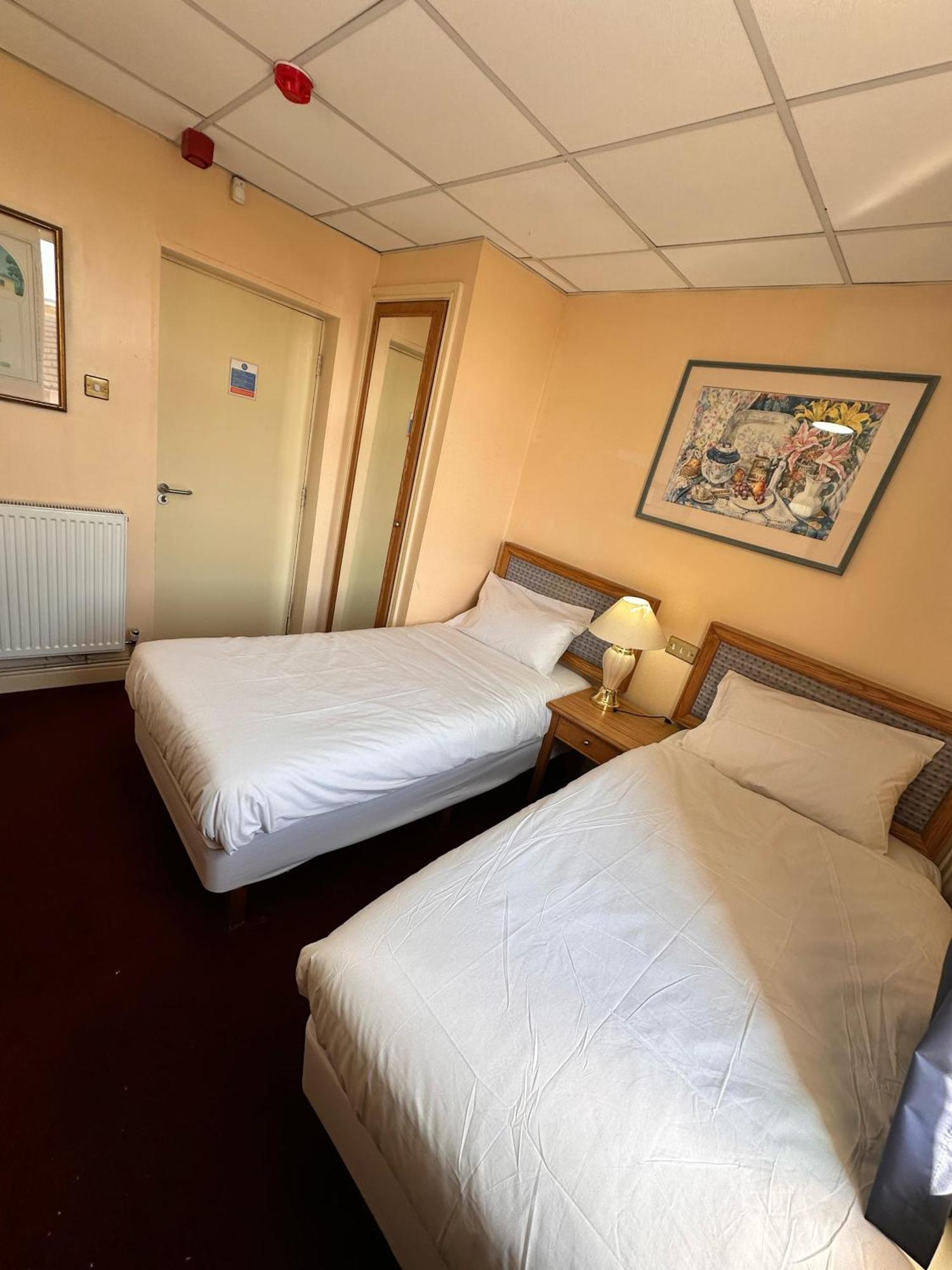 Throstles Nest Hotel Liverpool Buitenkant foto