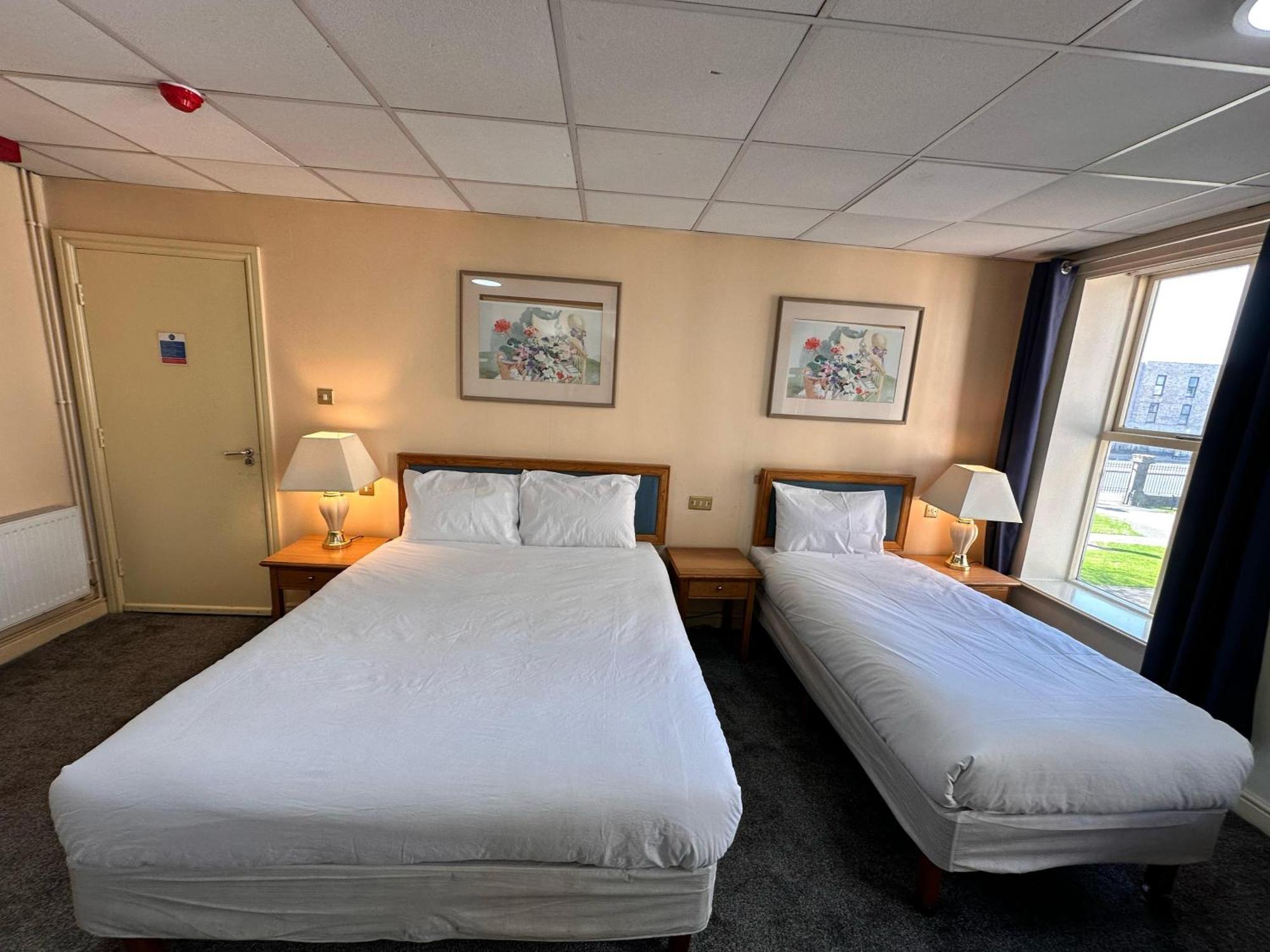 Throstles Nest Hotel Liverpool Buitenkant foto