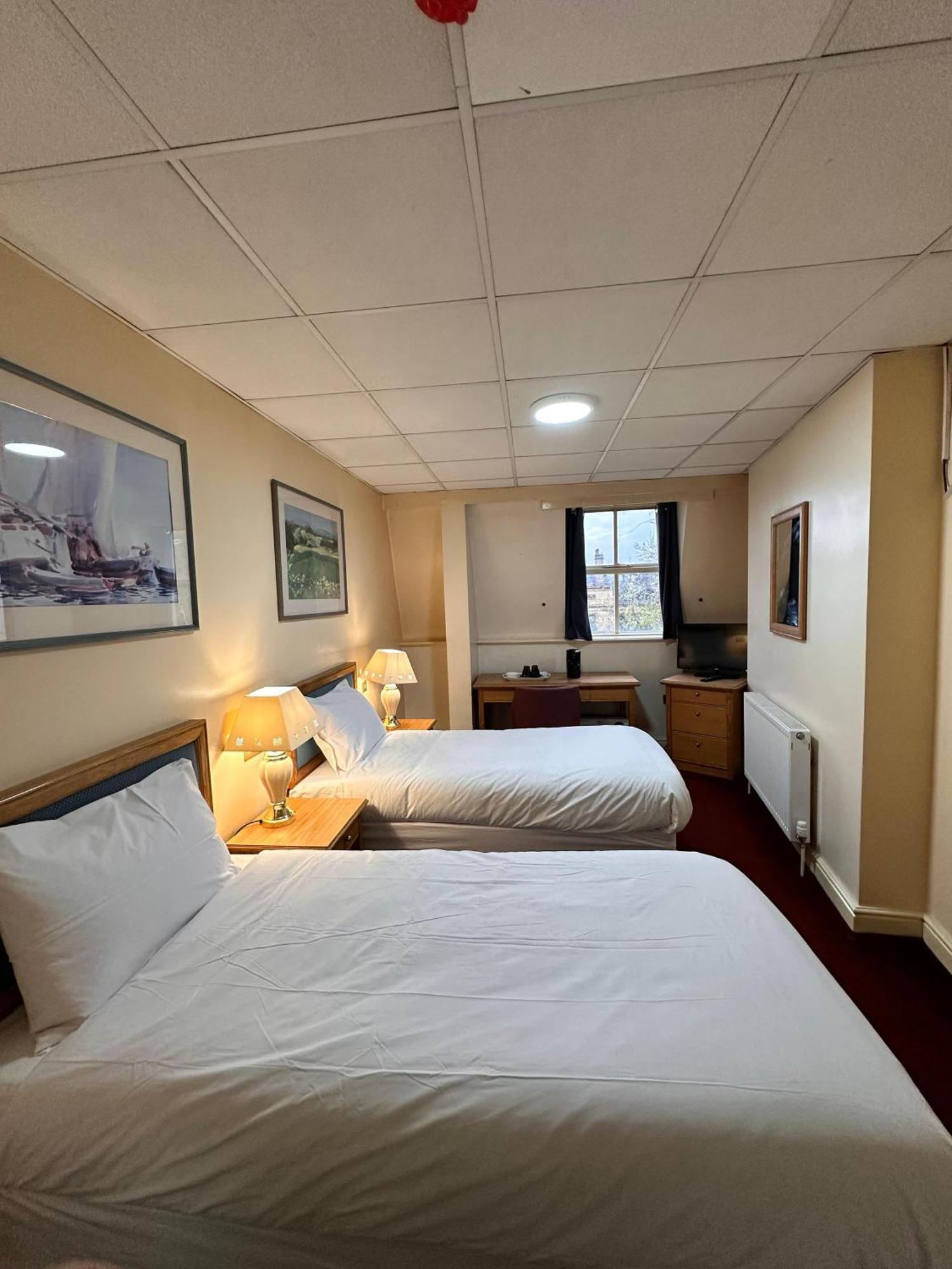 Throstles Nest Hotel Liverpool Buitenkant foto