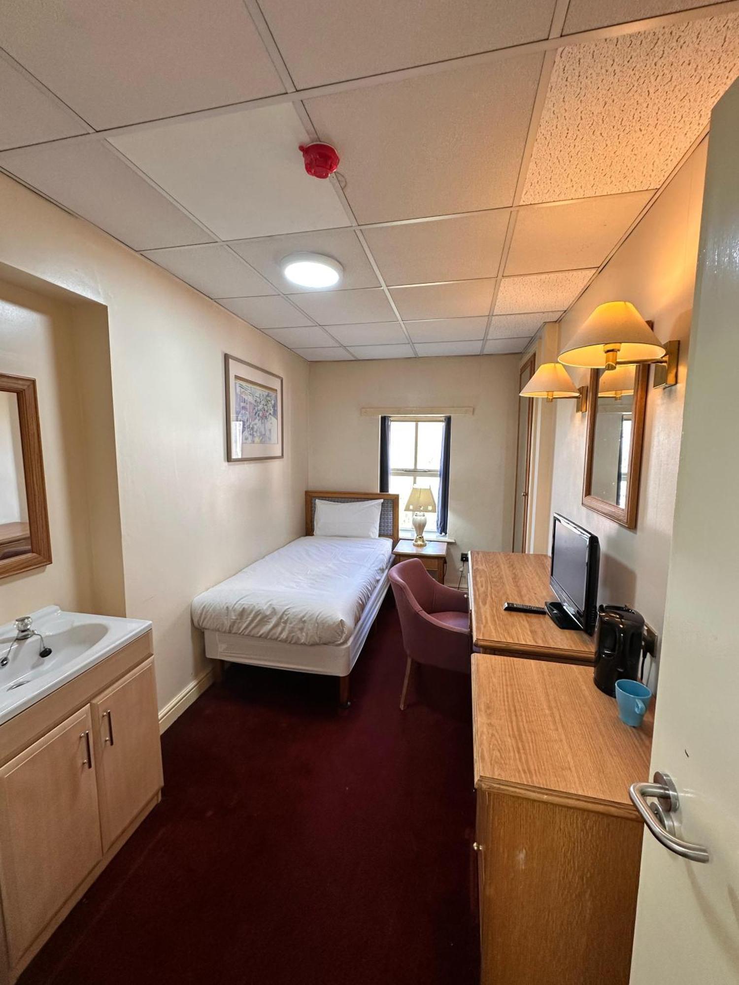 Throstles Nest Hotel Liverpool Buitenkant foto